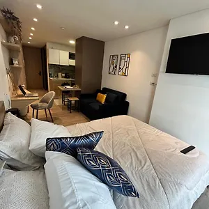  Apartamento Amplio Y Luminoso En Chapinero By Tsi Colombia